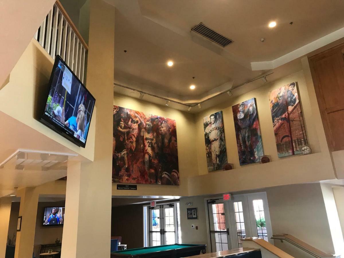 Hilton Vacation Club Varsity Club Tucson Exterior foto